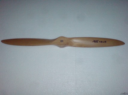 http://www.intermodel.fr/395-thickbox/helice-bois-bipale-18x8-fiala.jpg